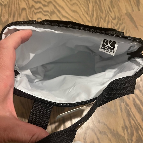 New MaxiCool Black Baby Bottle Cooler - Picture 2 of 3